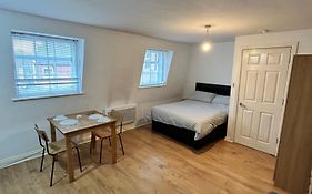 Leicester Studio At City Centre With Free Parking